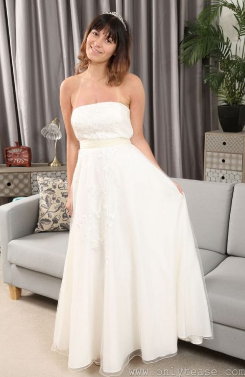 OnlyTease – Summer – #19060 – (13th November 2018) – 131x | reup