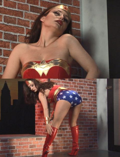 VIDEO – Code-Fetish – Carla Brown – 3:24