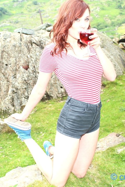 CurvedFX – Jo Scribbles – Dressed (9th August 2013) – 72x