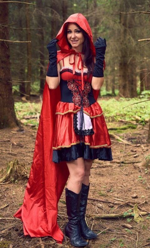 Melisa Mendini – Redhood – (6th September 2018) – 130x | reup