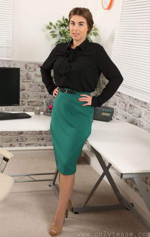 OnlyTease – Sarah James – #19264 – (30th June 2019) | 130x